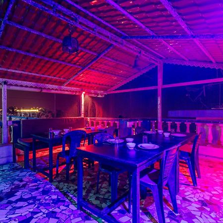 Baga Fantacia Beach Inn 칼랑굿 외부 사진