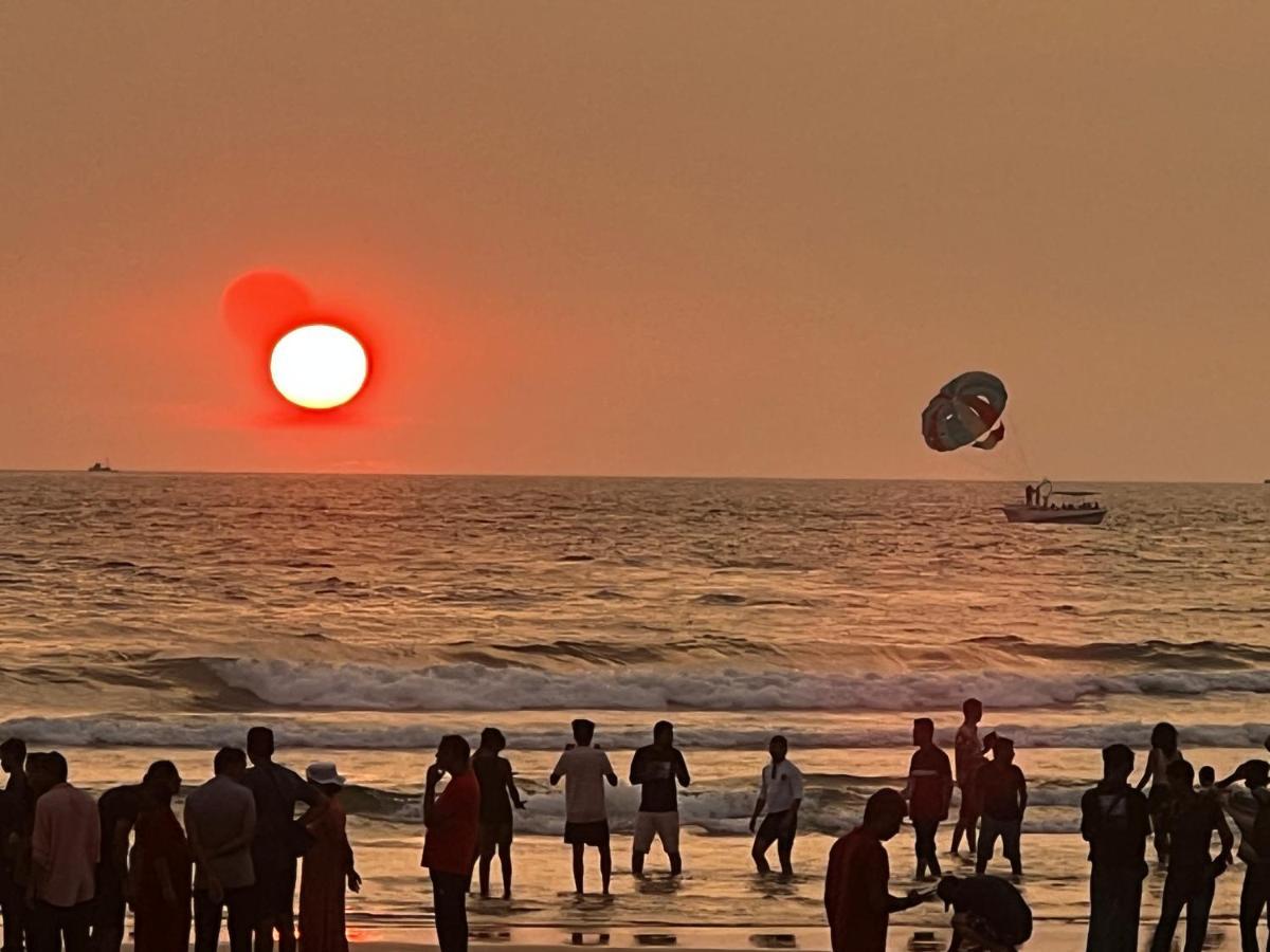 Baga Fantacia Beach Inn 칼랑굿 외부 사진