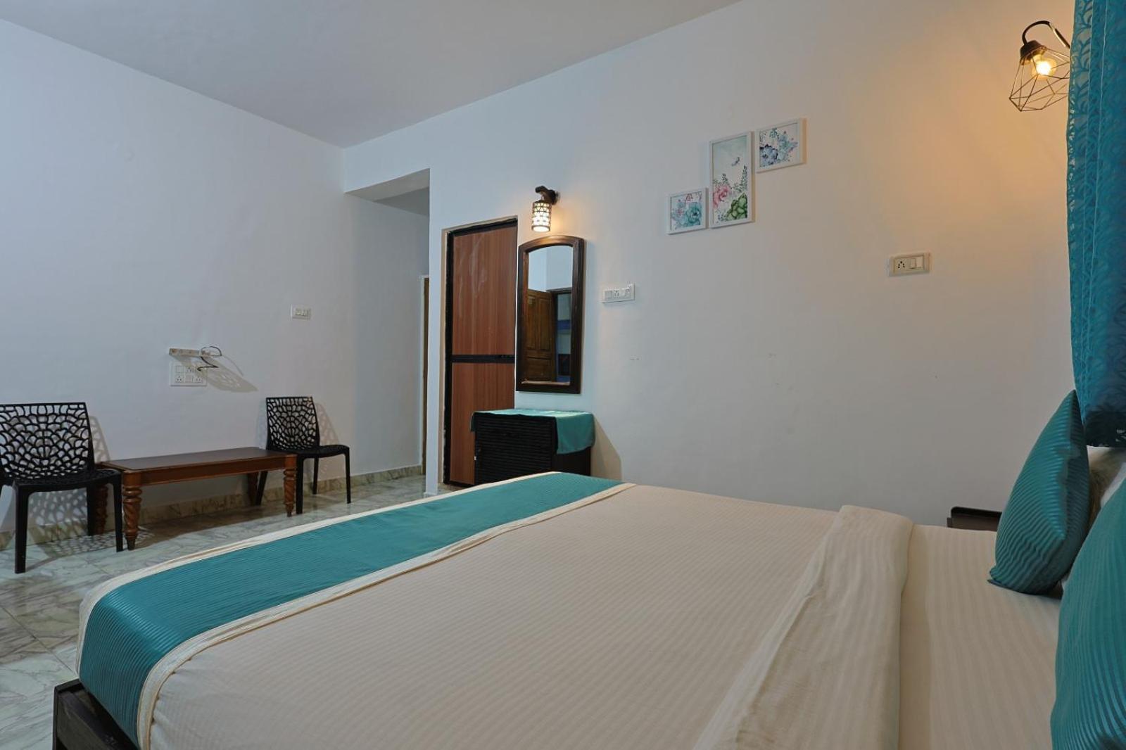 Baga Fantacia Beach Inn 칼랑굿 객실 사진