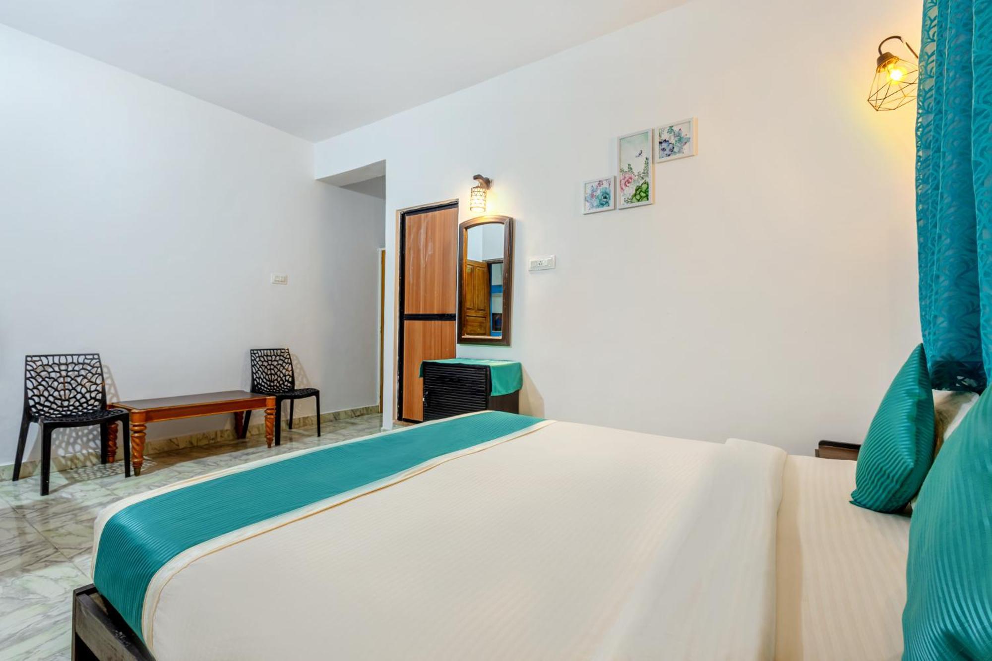 Baga Fantacia Beach Inn 칼랑굿 객실 사진